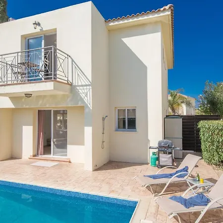 Nancy Villa Protaras